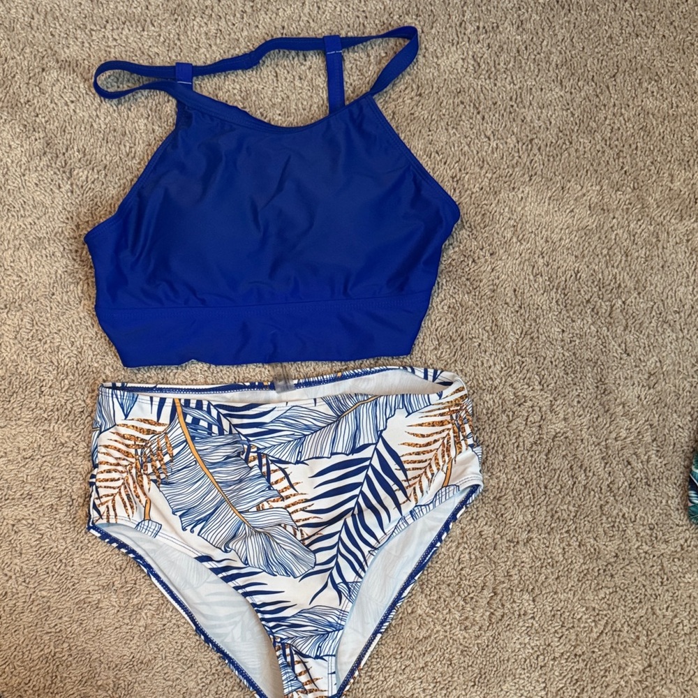Bundle 3 bathing suits
